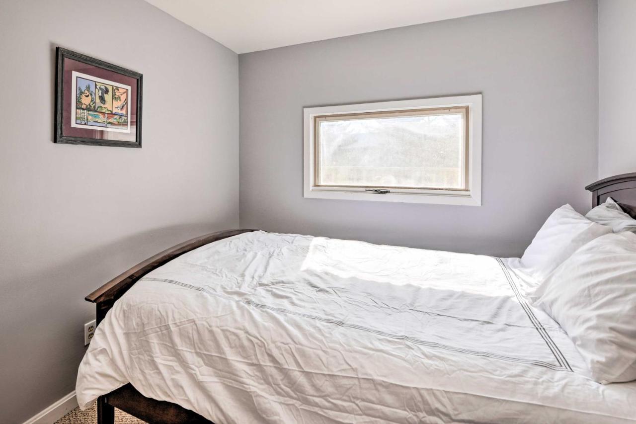 Mountain Condo With Views Near Hiking And Biking! Stowe Exteriör bild